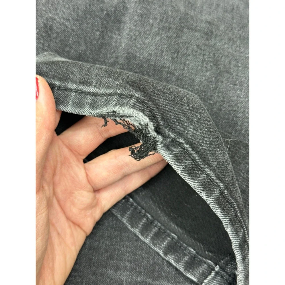 Levis size 38x32